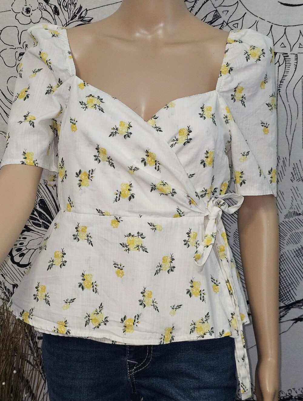 ASOS white and yellow floral wrap blouse Sz 2 ~ 100% Cotton